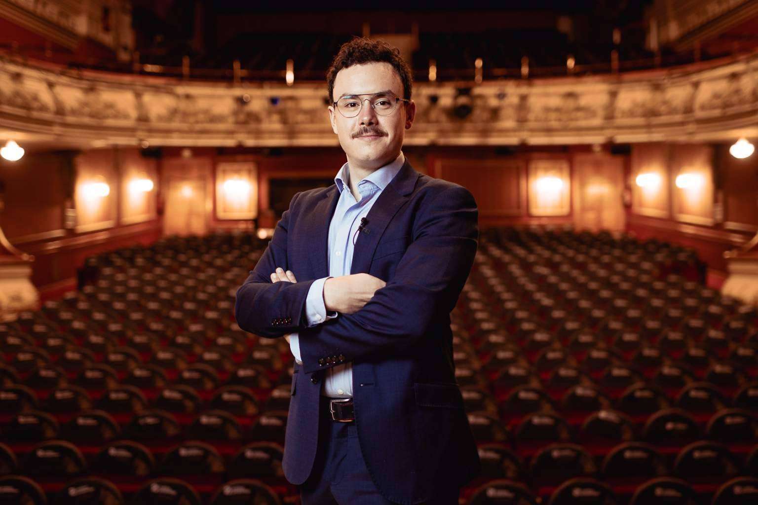 Fernando Miralles, campeón de España de oratoria, consigue 1 millón de seguidores en TikTok