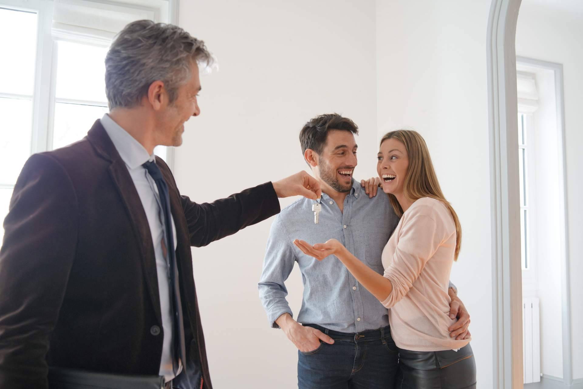 Nuevas aperturas de La Casa Agency el Clot e incorporación de nuevos asesores inmobiliarios