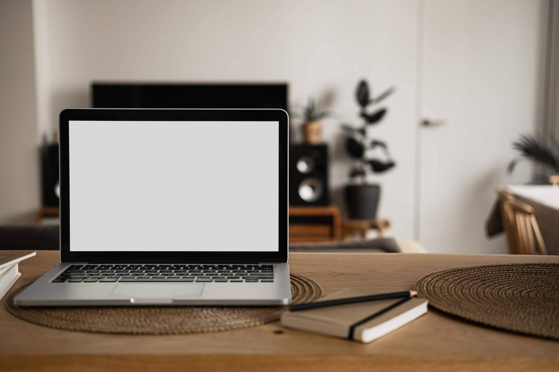 El comparador de seguros para portátiles, Thenowo