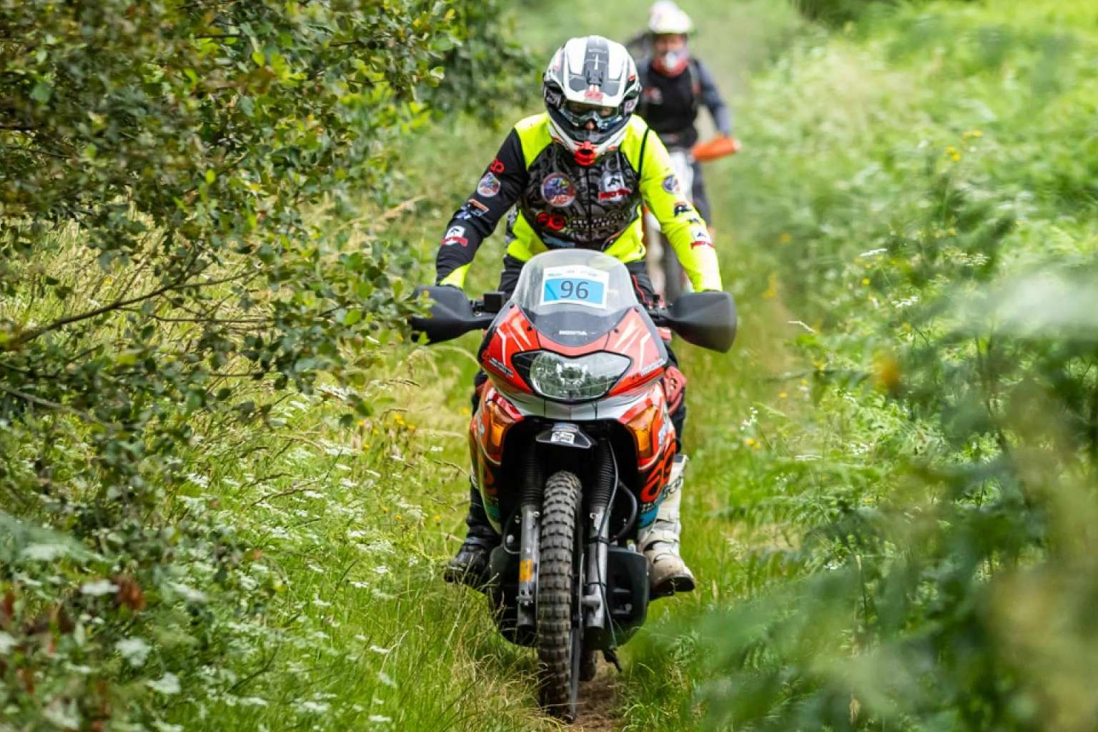 Acerca de la equipación off road personalizada de calidad de ADHESIVOSEMBARRADOS