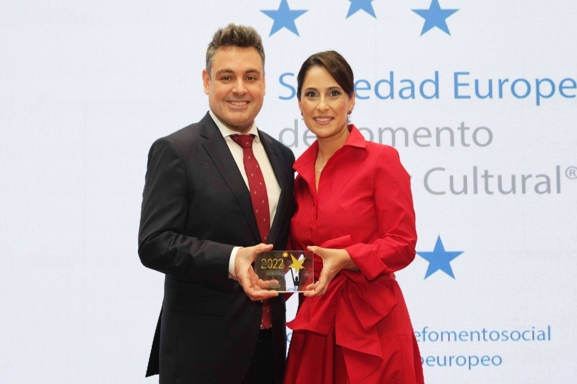 La lucha contra el maltrato animal y el premio para LovePets