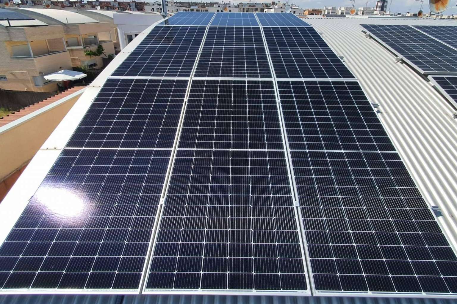 Un negocio en expansión enfocado en la energía fotovoltaica, Alma Solar