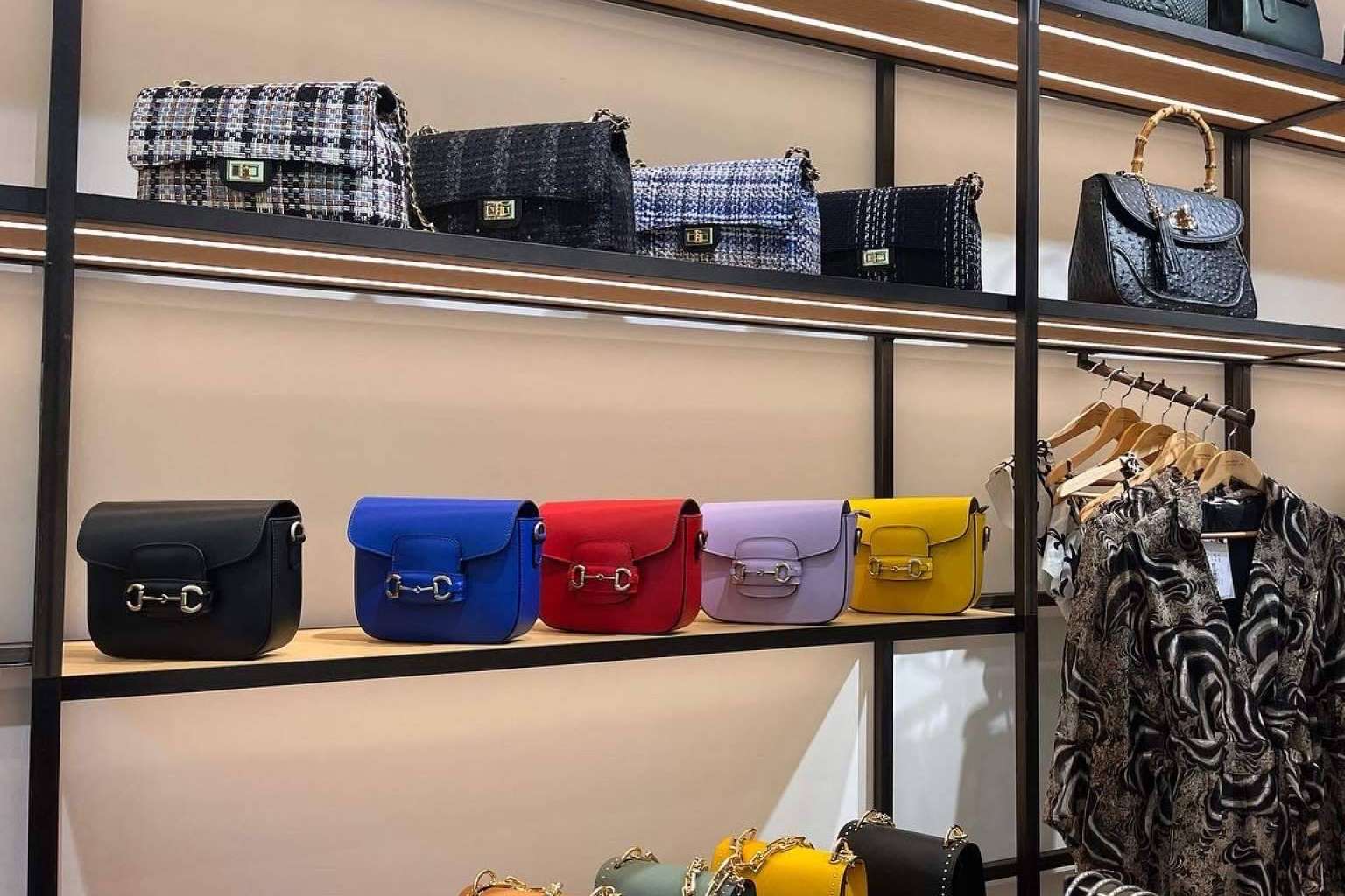 Imperio Clandestino ofrece carteras y complementos para cualquier evento