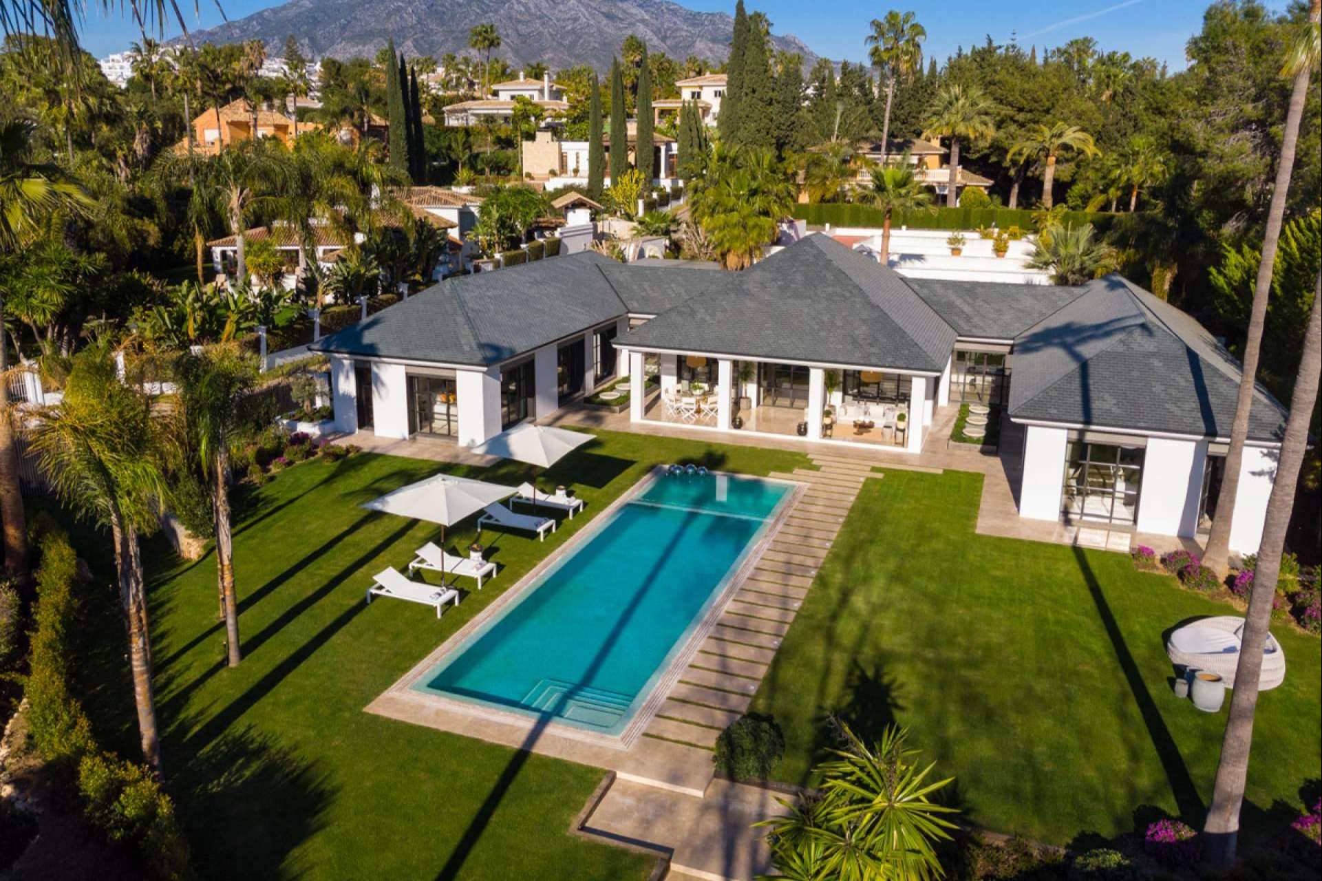 Generar impacto en el valor de villas de lujo en Marbella, con Zeuthen & Company