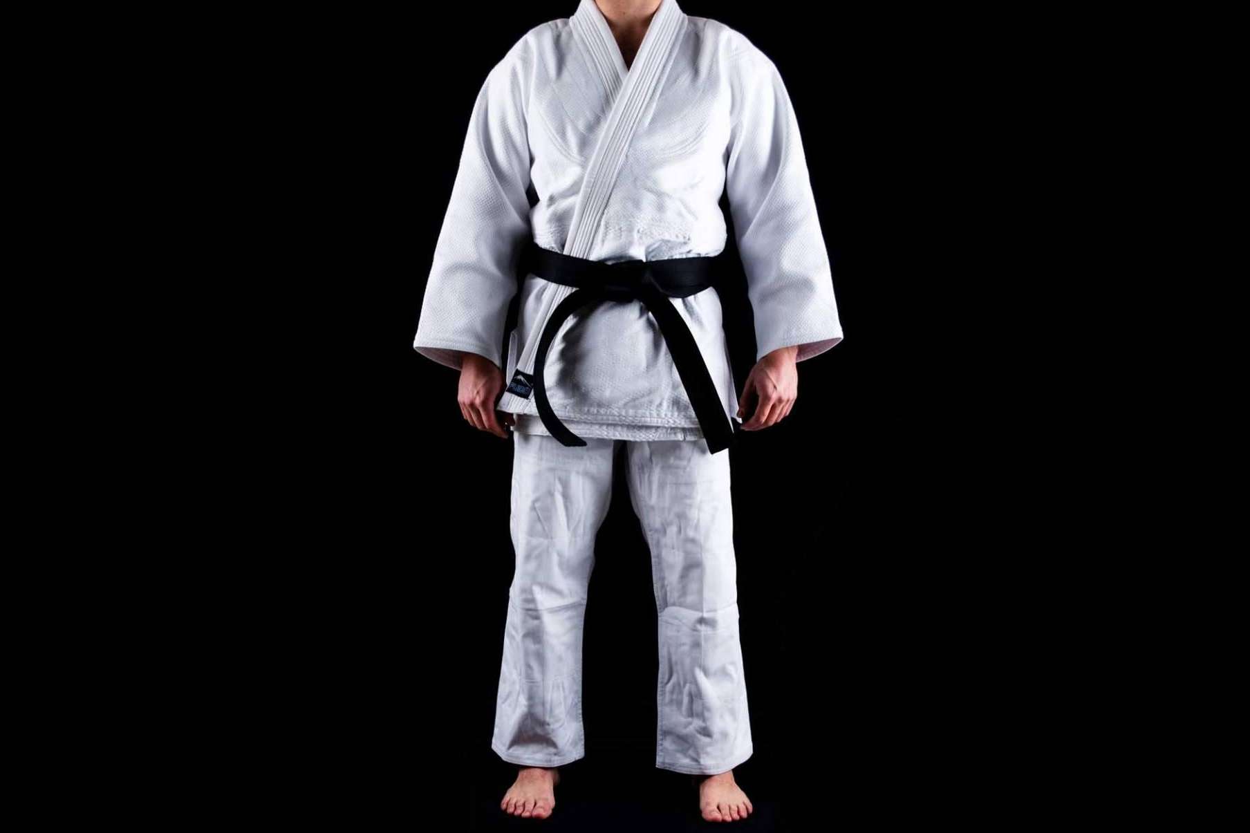 Katanamart ofrece un amplio catálogo de uniformes de artes marciales