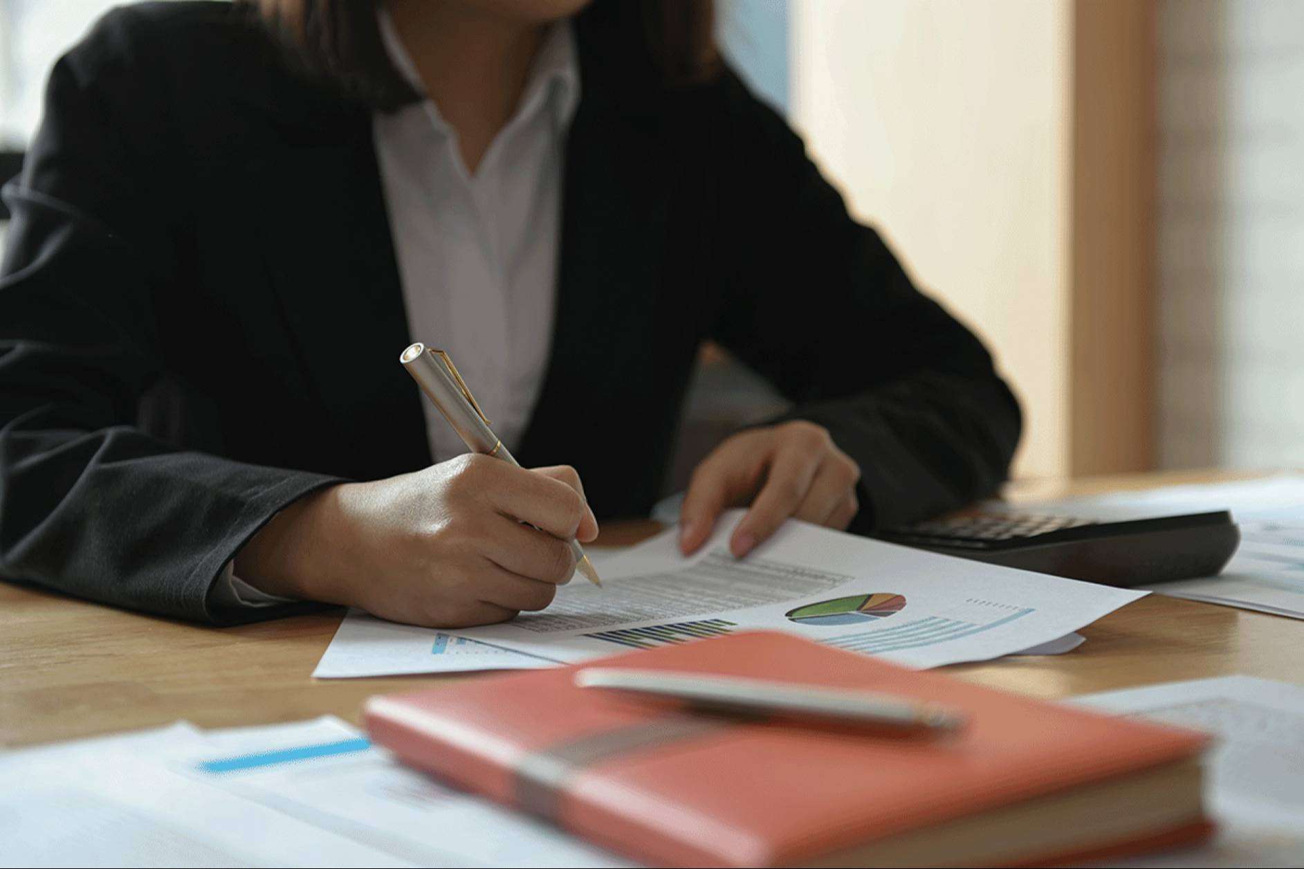 Asesoría fiscal laboral contable con Key Iberboard, el certificado de contratistas y subcontratistas
