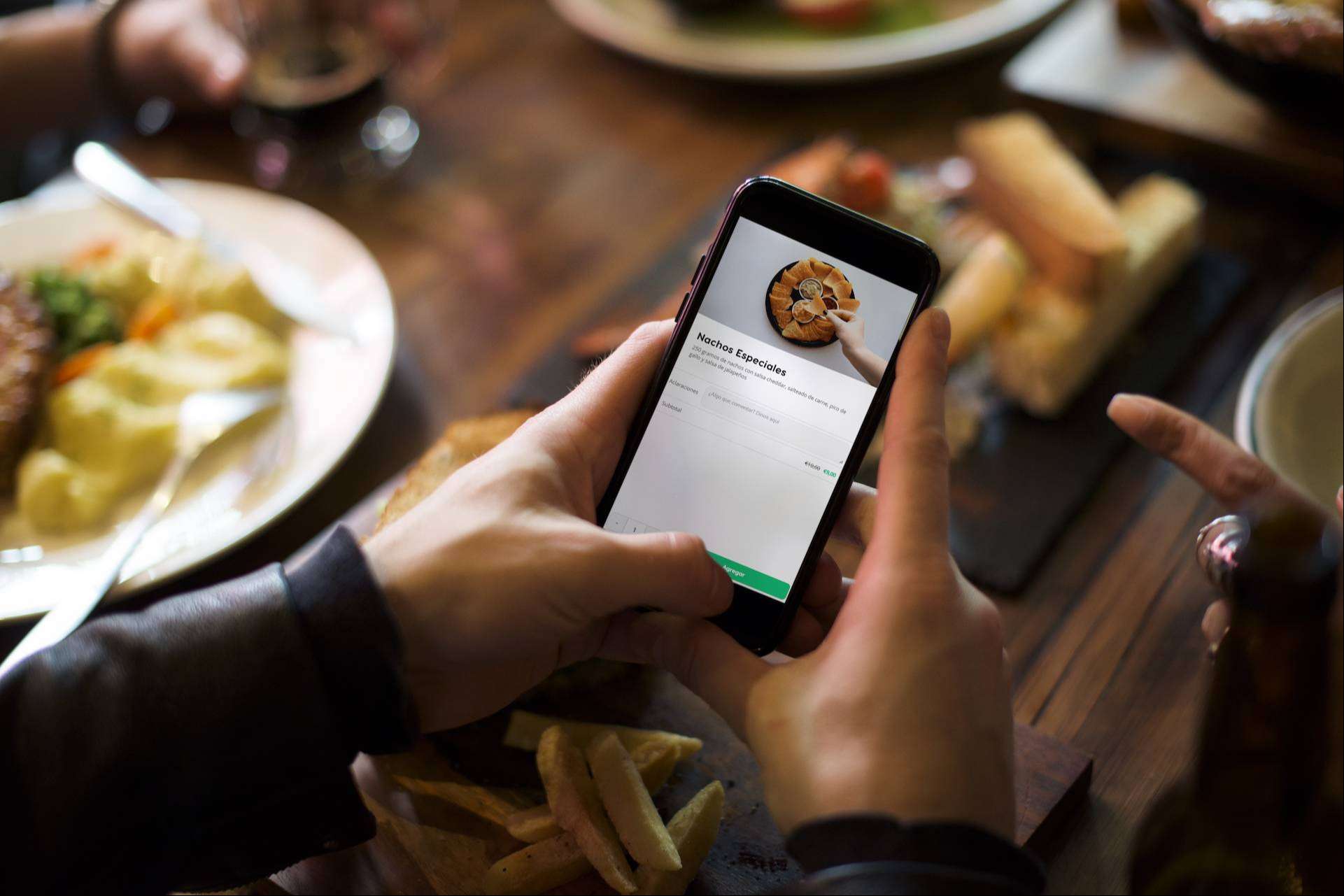 Ventajas de transformarse en un restaurante digital, según Waitry