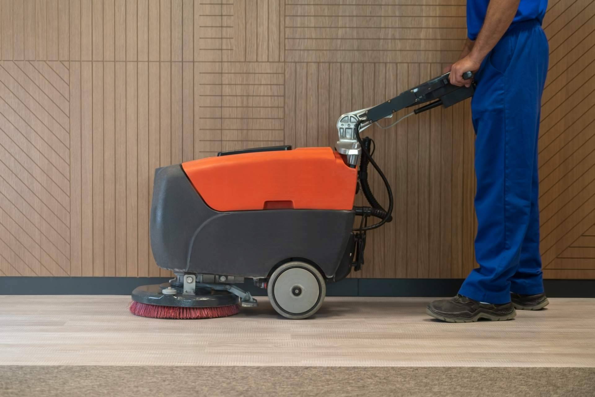 ¿Cómo elegir el mejor sistema de limpieza industrial para empresas?, por Envitec