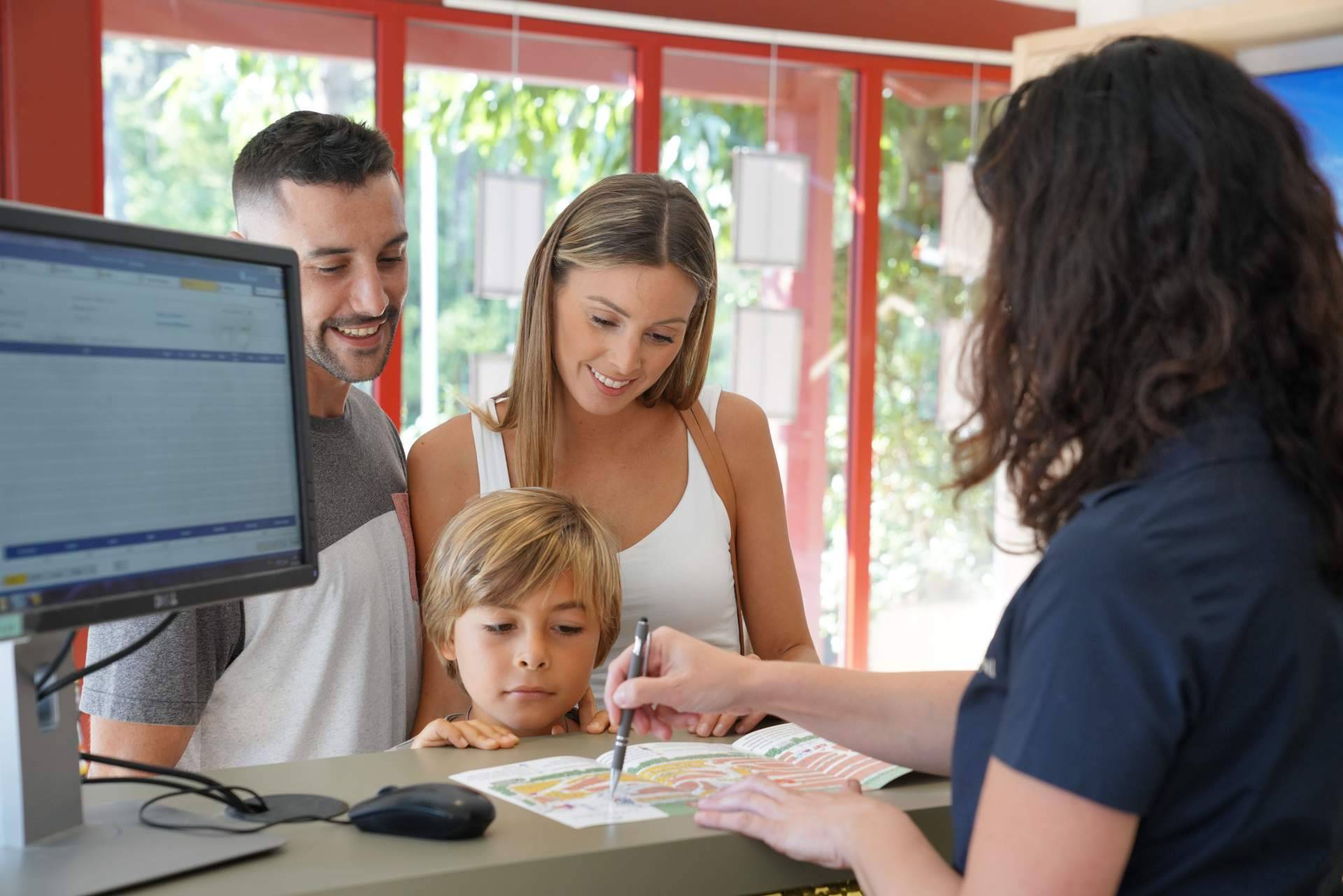 Optimizar las empresas del sector turístico mediante un listado de camping en España y emails de agencias de viajes, por BancoDatos