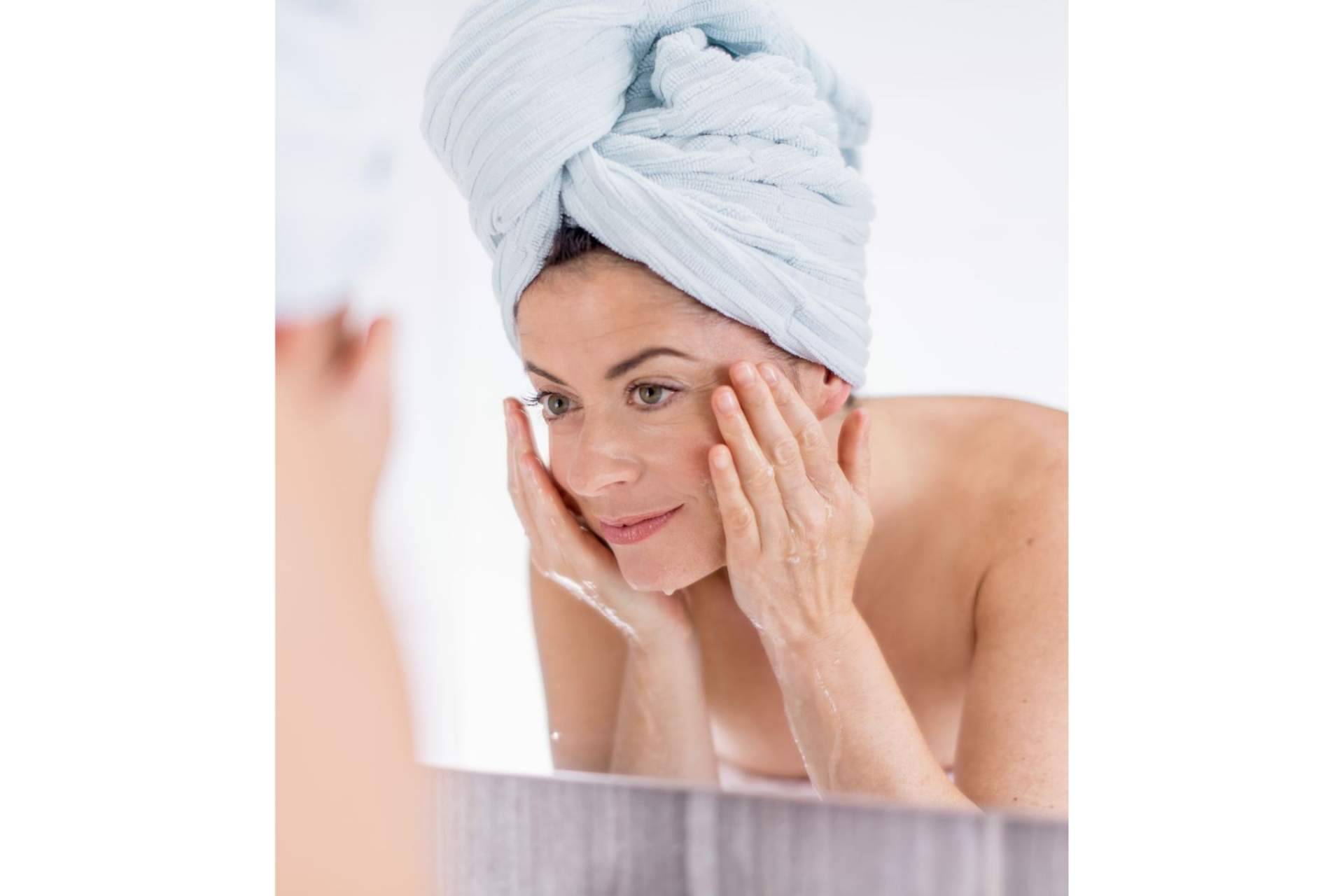 Confort en pieles maduras y limpieza de la piel garantizada con el dúo DERMAL CLEAN de BIOTICALCARE