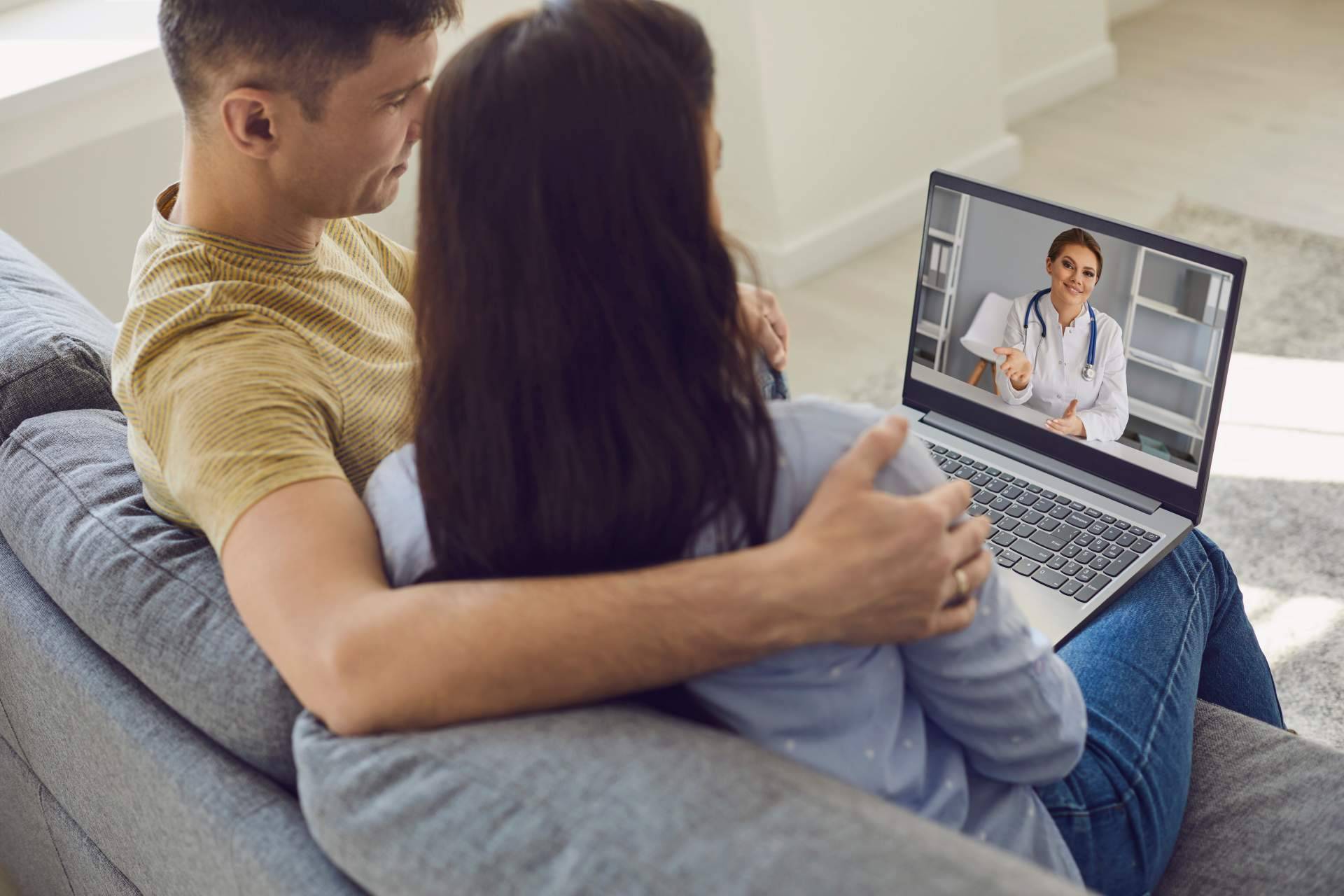 ¿Cómo ayuda la terapia online a una pareja con problemas en la relación?