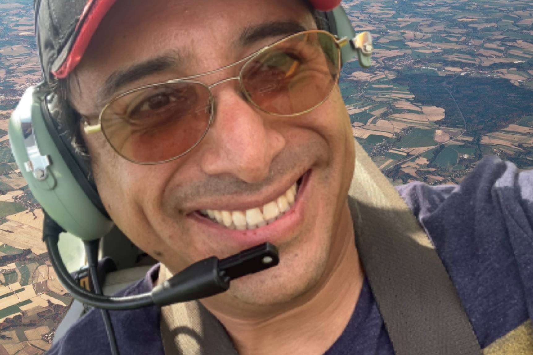 Bernardo Eucario Moreno León superó expectativas con la aerolínea Redwings