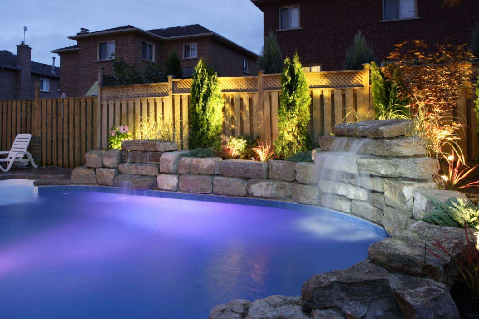 Amplio catálogo de luces para piscina en Warmpool