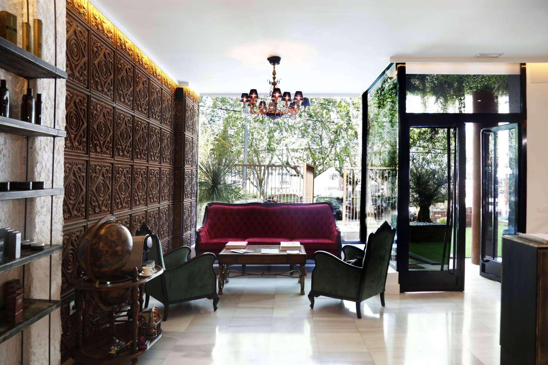 Valorado por muchos como uno de los beauty salons en Madrid más bonitos, Level Hair Salon