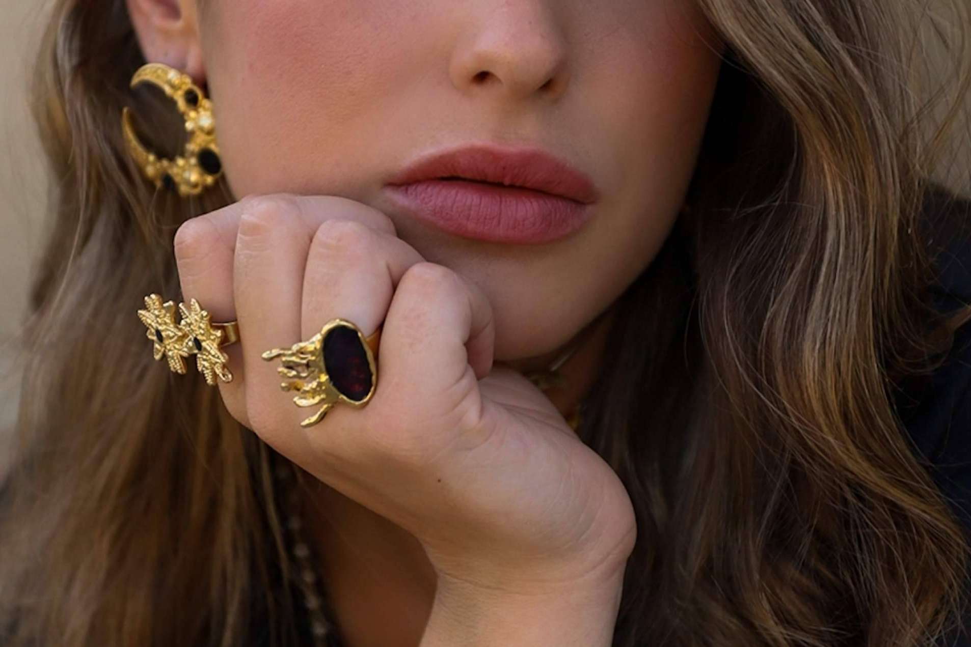 Un amplio catálogo de anillos que destaca por su elegancia, distinción y por no necesitar talla, en Trepillé