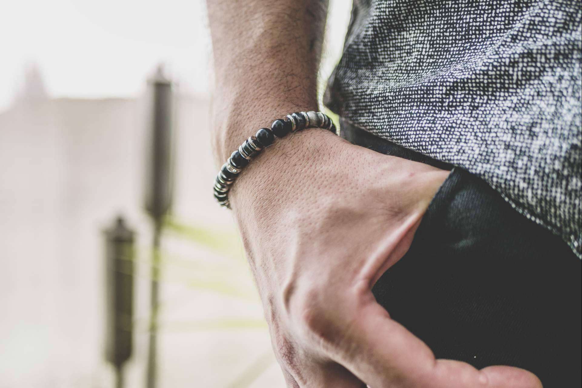 Las pulseras para hombre de MALOMALOTE ideales para los outfits con más estilo