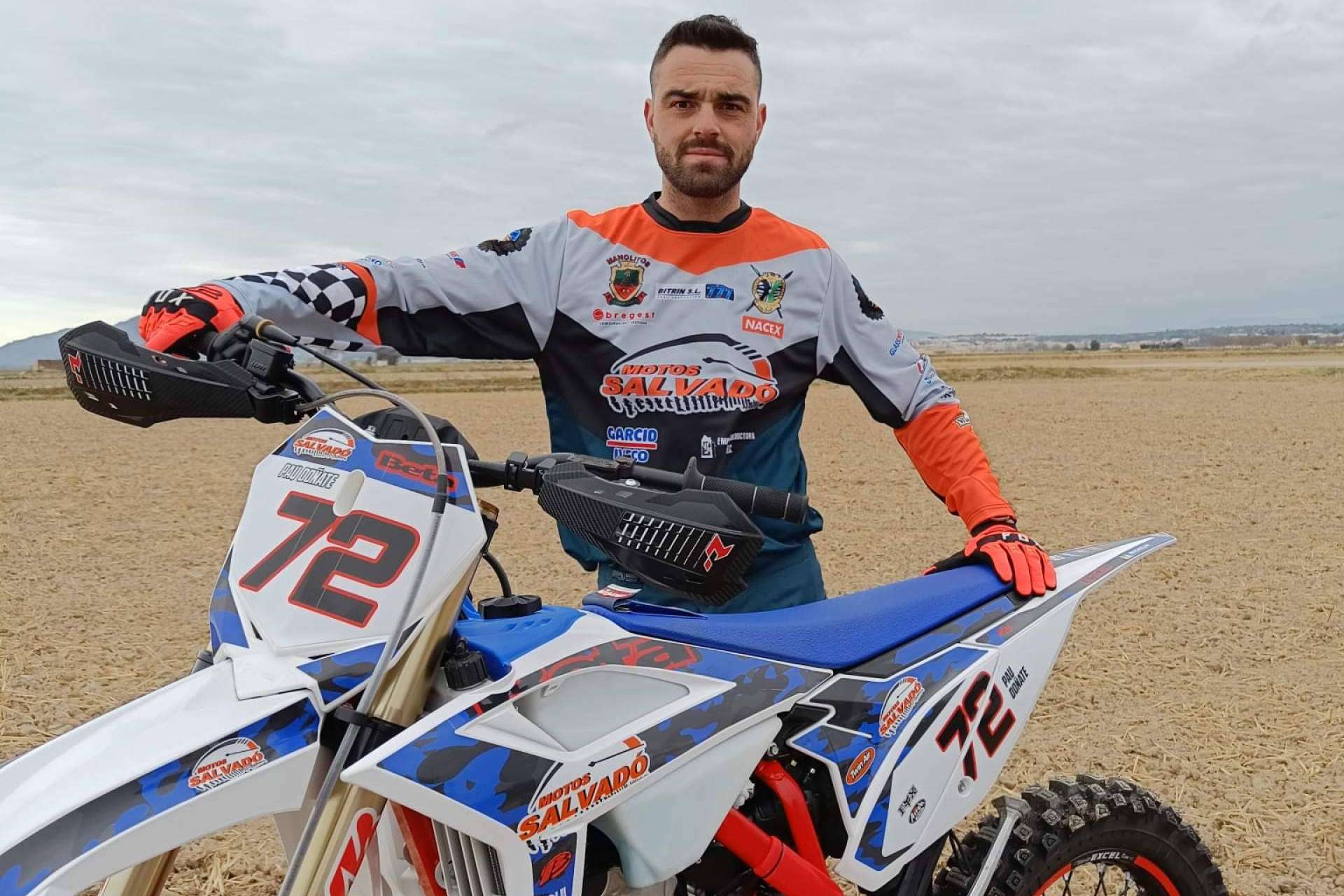 ADHESIVOSEMBARRADOS, plásticos y adhesivos para motos offroad