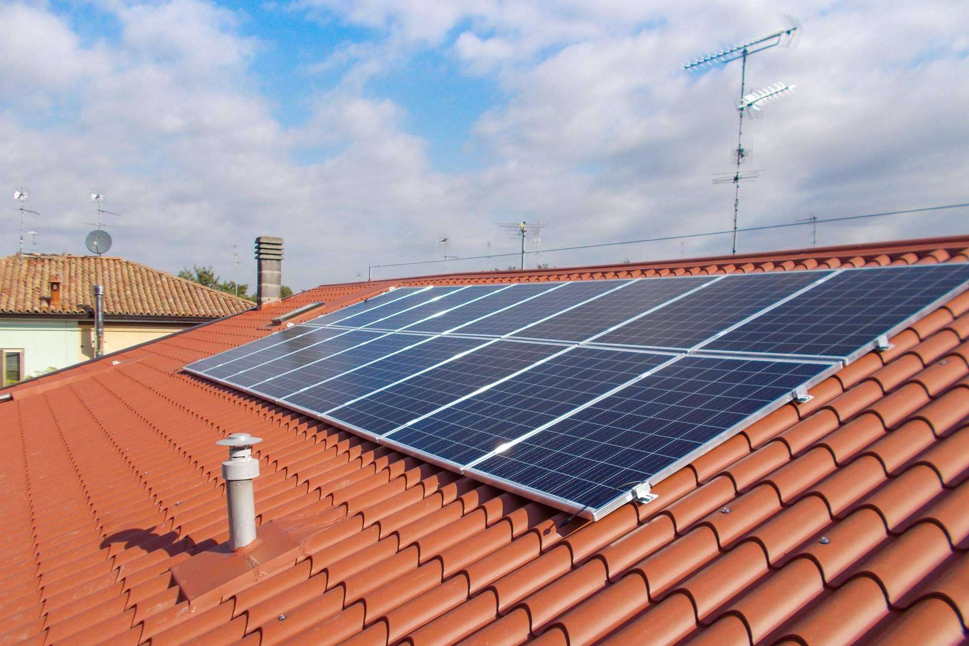 Las características de las mejores placas solares, por Solarinstala