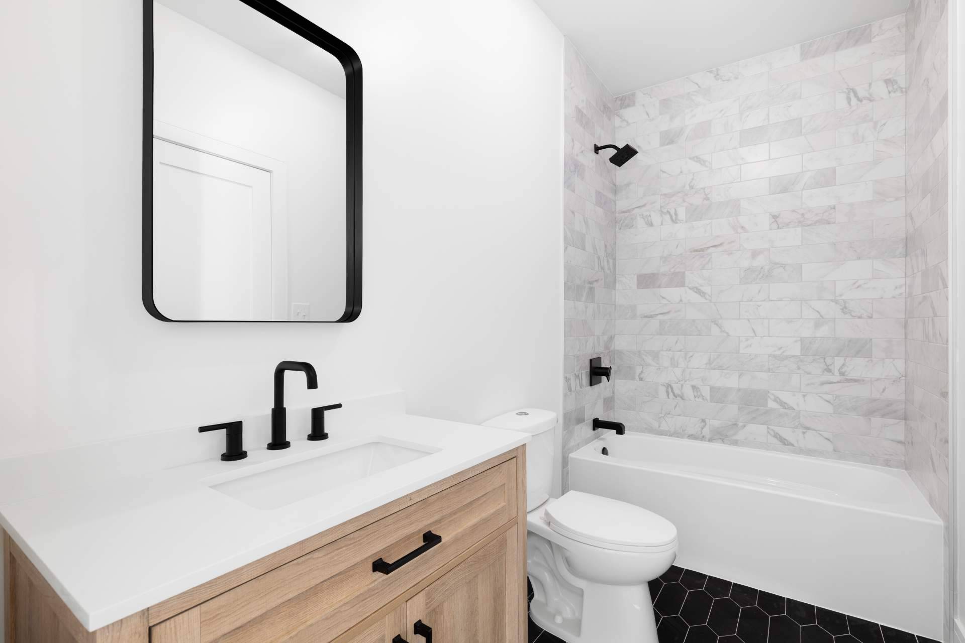 Reformar un baño de la mano de un equipo profesional como Ajax Reformas