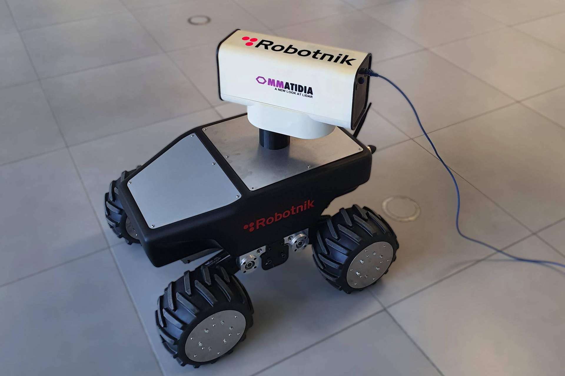Mejorar la calidad y el nivel de automatización de los procesos con SECLUREFA y su sistema de metrología sin contacto para robots del sector industrial