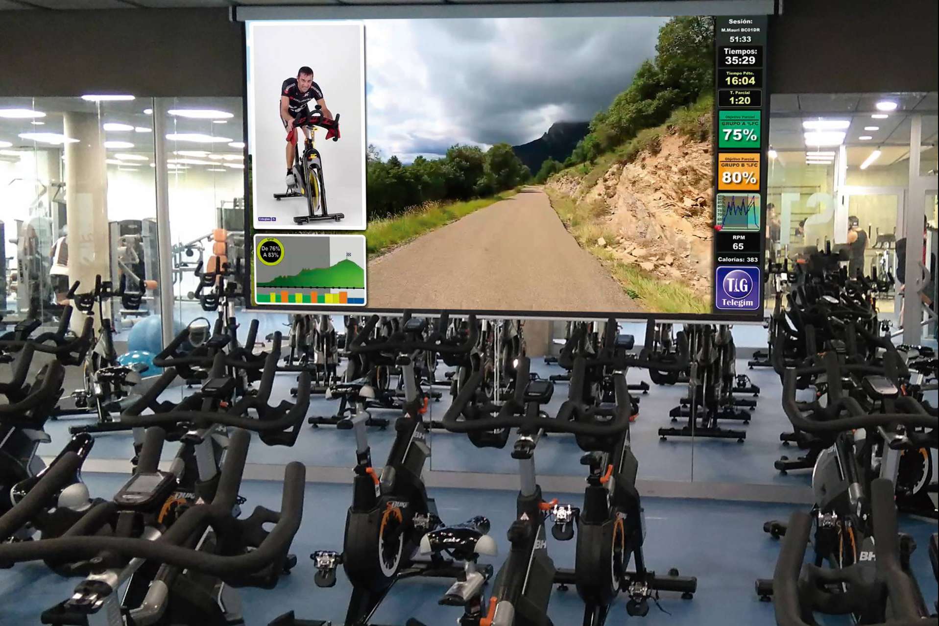 Para las clases presenciales y actividades en gimnasios de Ciclo Indoor, Telegim TV ofrece audiovisual e información