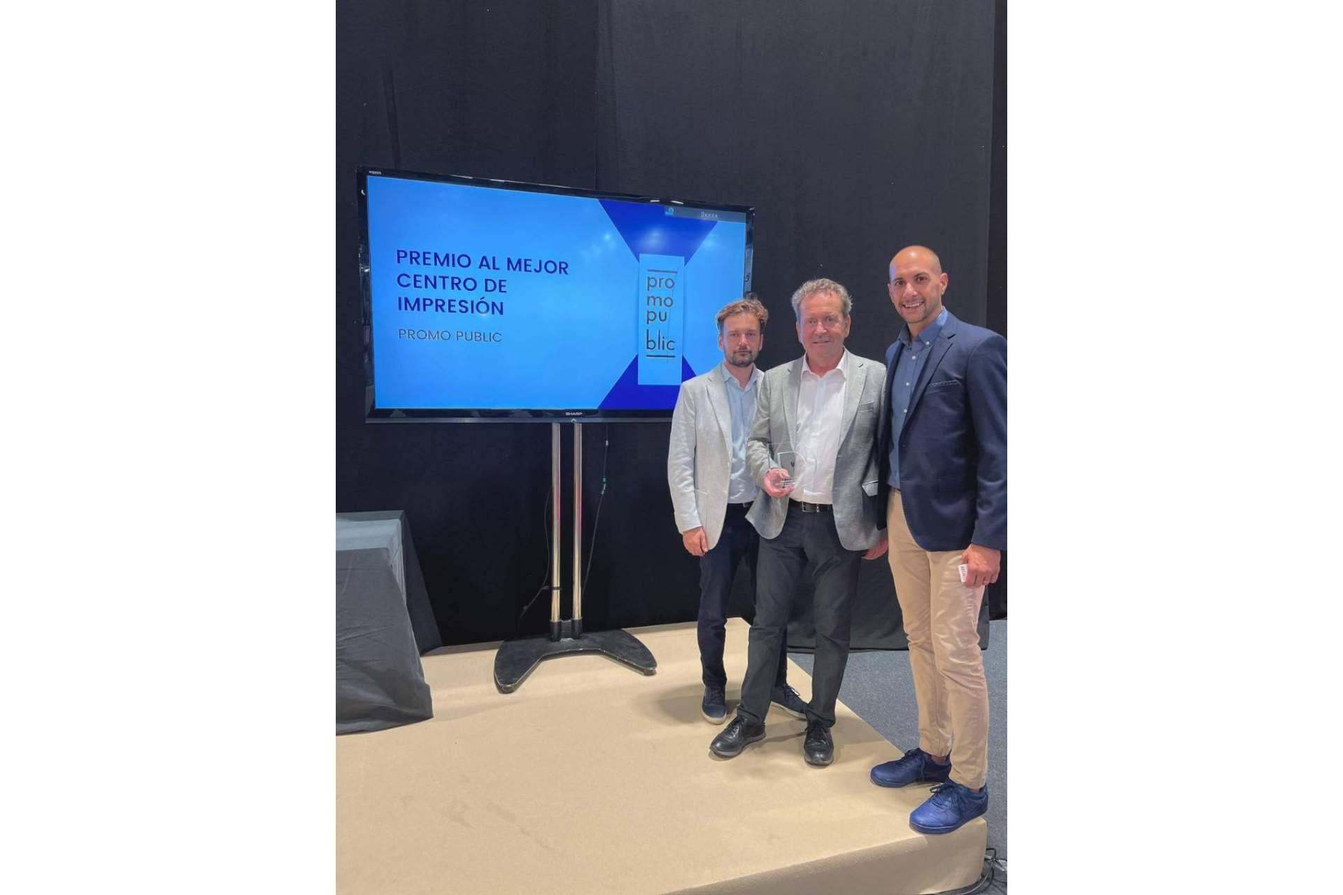 El premio a Centro de Impresión Digital del Año es para Promopublic
