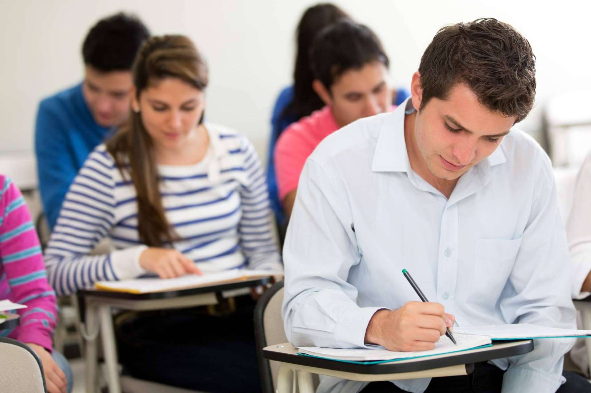 EOI Por Libre abre las inscripciones en los cursos 2023 para conseguir la certificación de la EOI