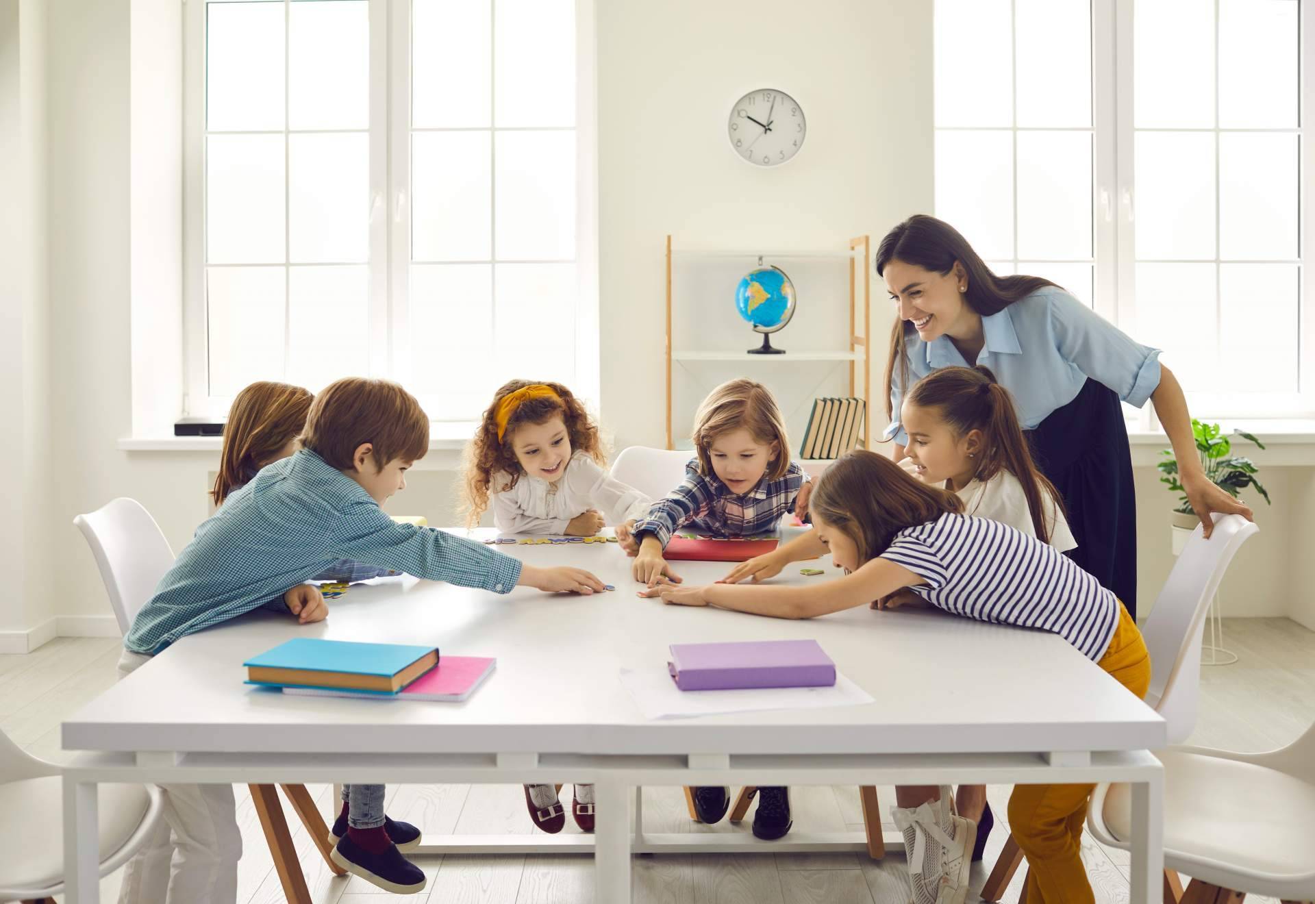 ¿Cuáles son los principales beneficios de aprender inglés en edad temprana? Por Varona's Institute