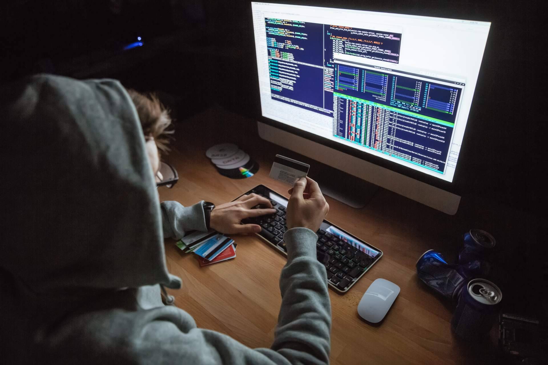 ¿Por qué la Interpol ha decidido formar a sus agentes para vigilar el metaverso?