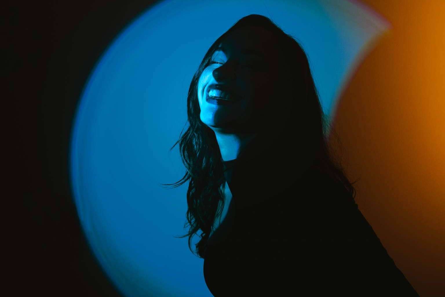 Vj Alejandra es la ingeniera de vídeo detrás los grandes shows de reggaetón