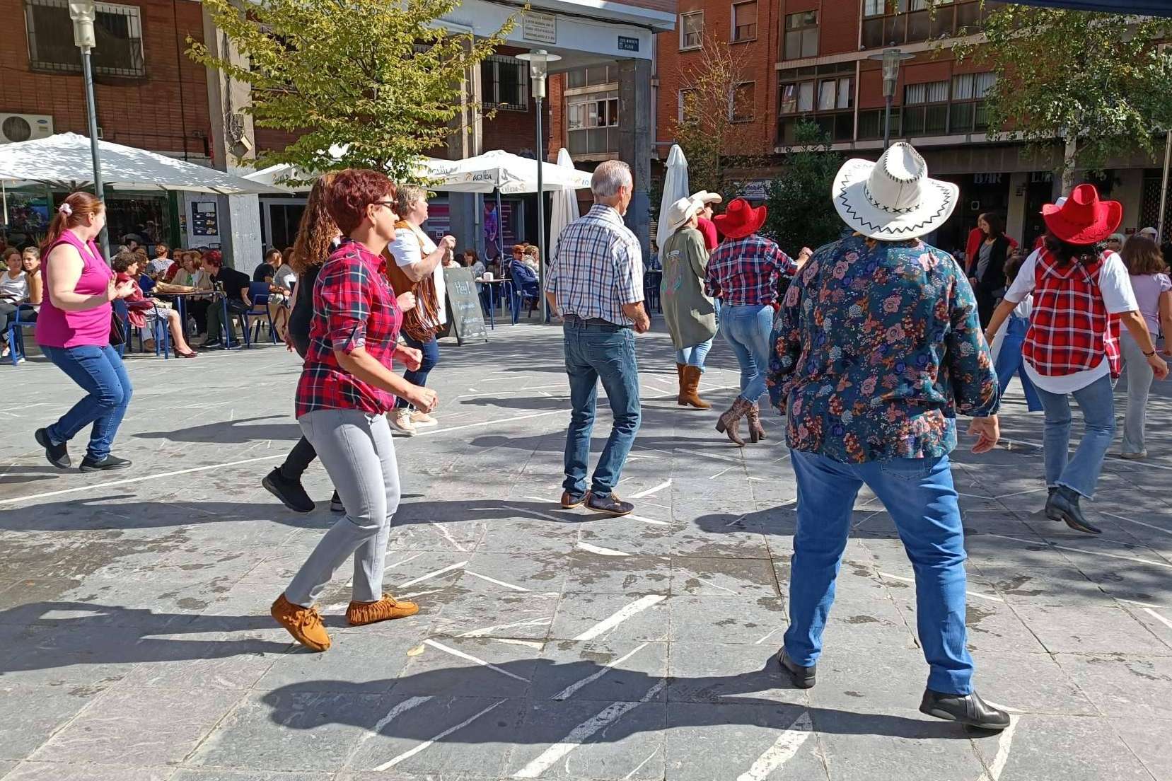 Asociación de Bailes de Salón Dance GM y los grados de evolución deportiva Line Dance