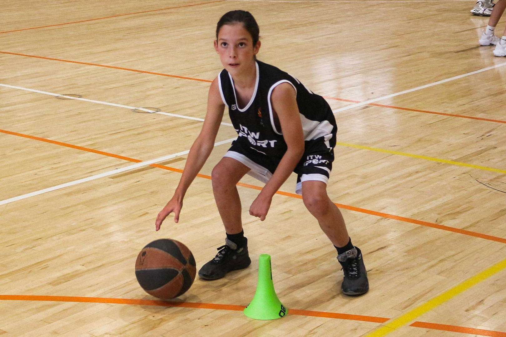 ITW Sport ofrece programas para el desarrollo de los jugadores de baloncesto