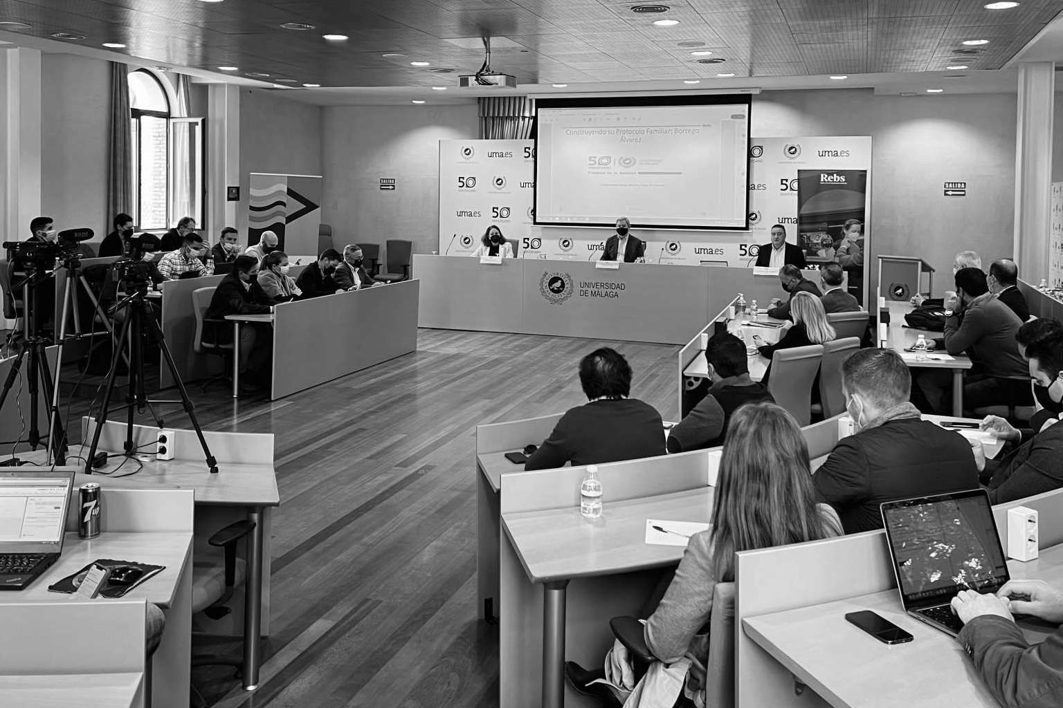 Cómo profesionalizar la empresa familiar inmobiliaria, por Real Estate Business School