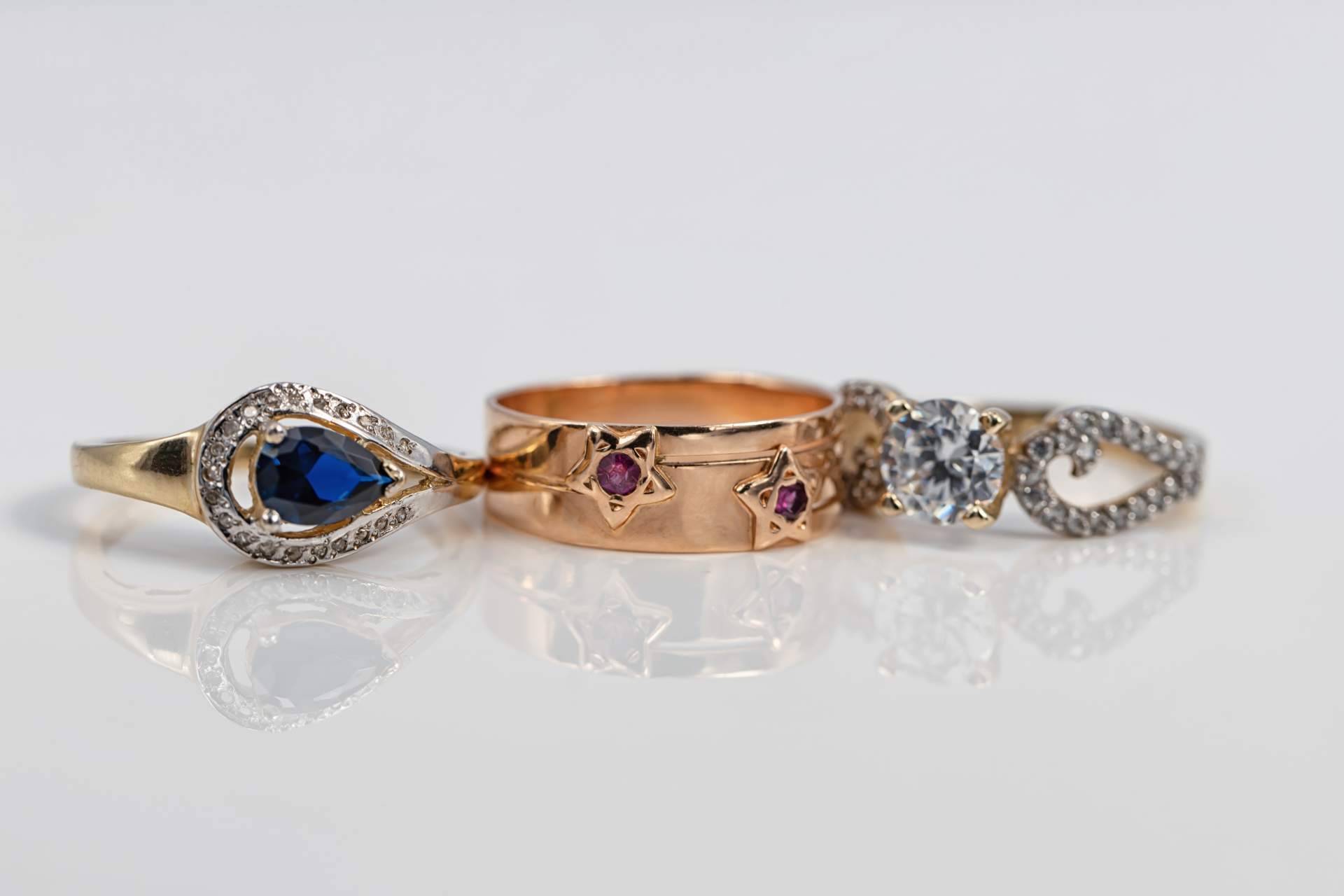 Las tendencias en joyas para regalar en Navidad de la mano de Isabel Lamadrid