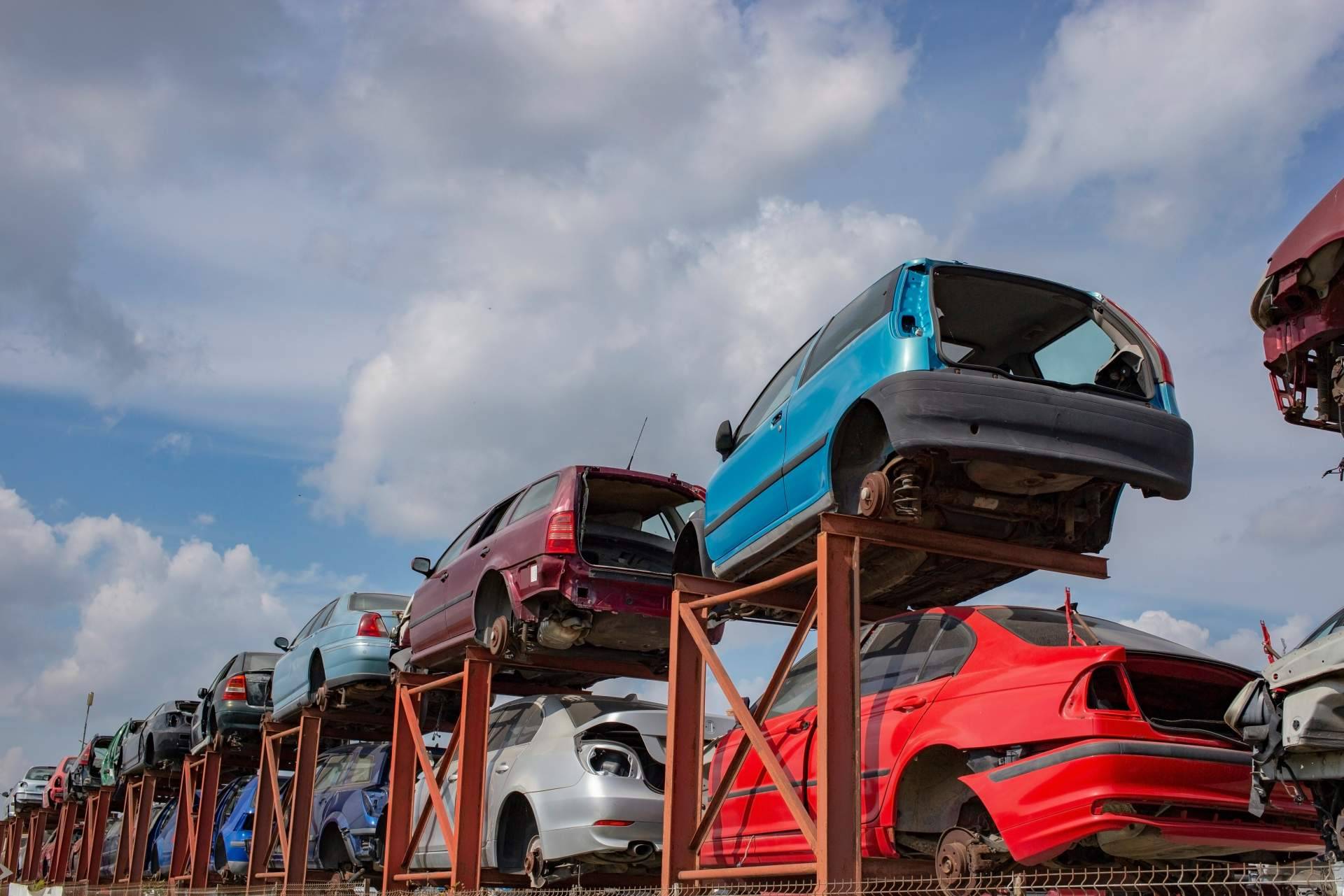 Conocer las ventajas de vender un coche al desguace con Compramos Tu Siniestro