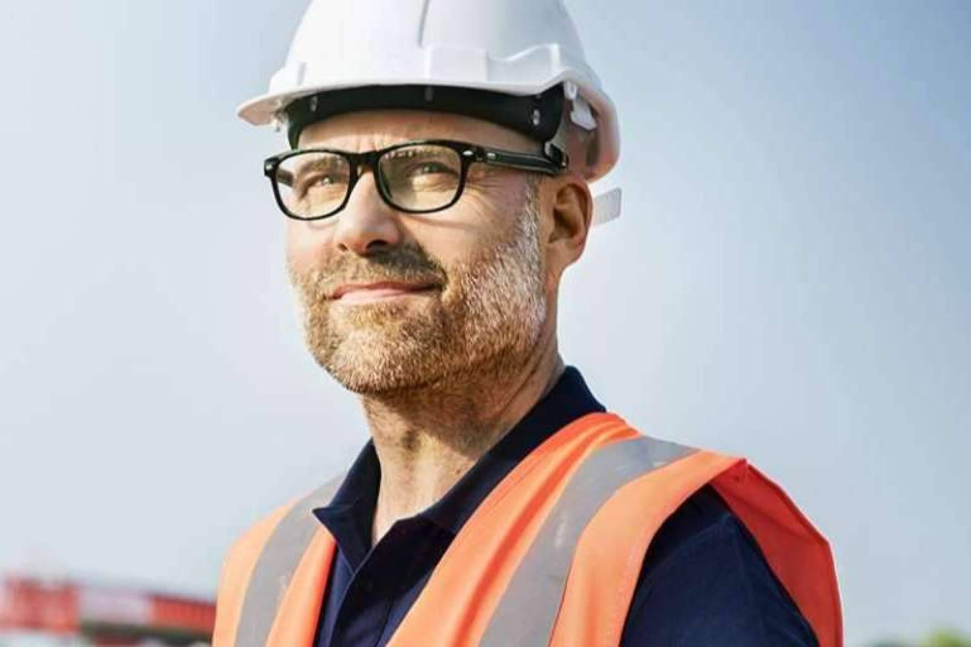 Equipzilla ofrece recomendaciones para alquilar plataformas elevadoras