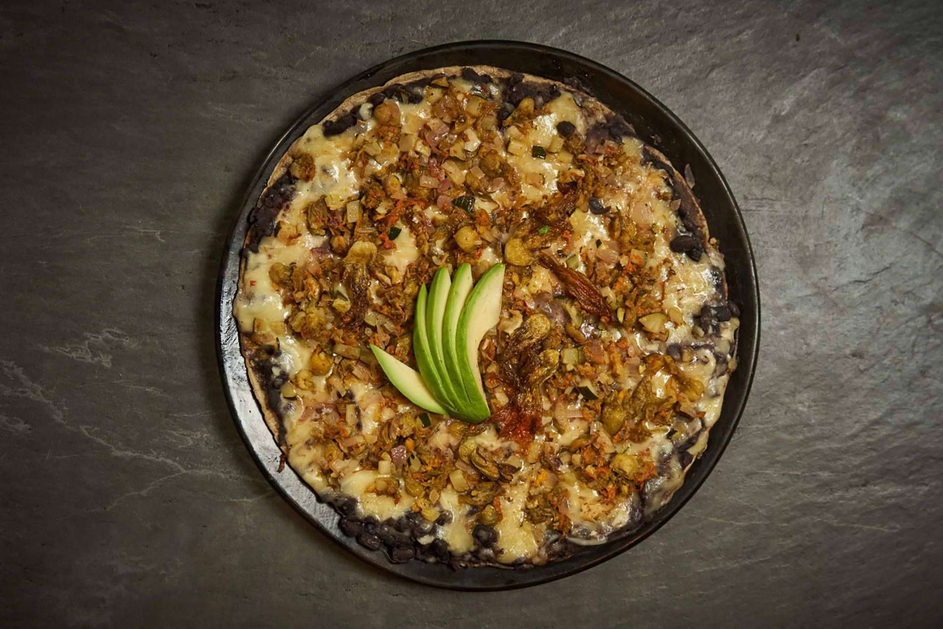 Gastronomía mexicana llevada a la mesa, de la mano de Maíz Maya