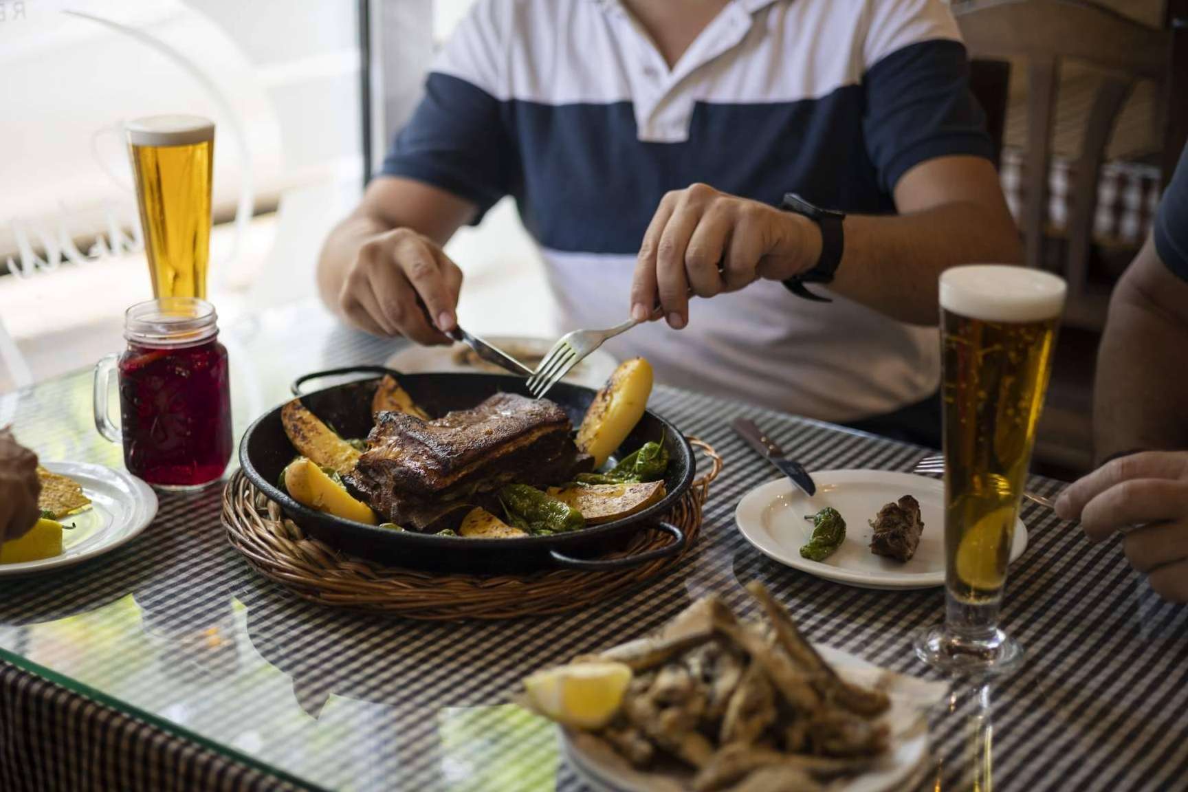 Pasa Tapas, el espacio ideal donde celebrar encuentros estas navidades