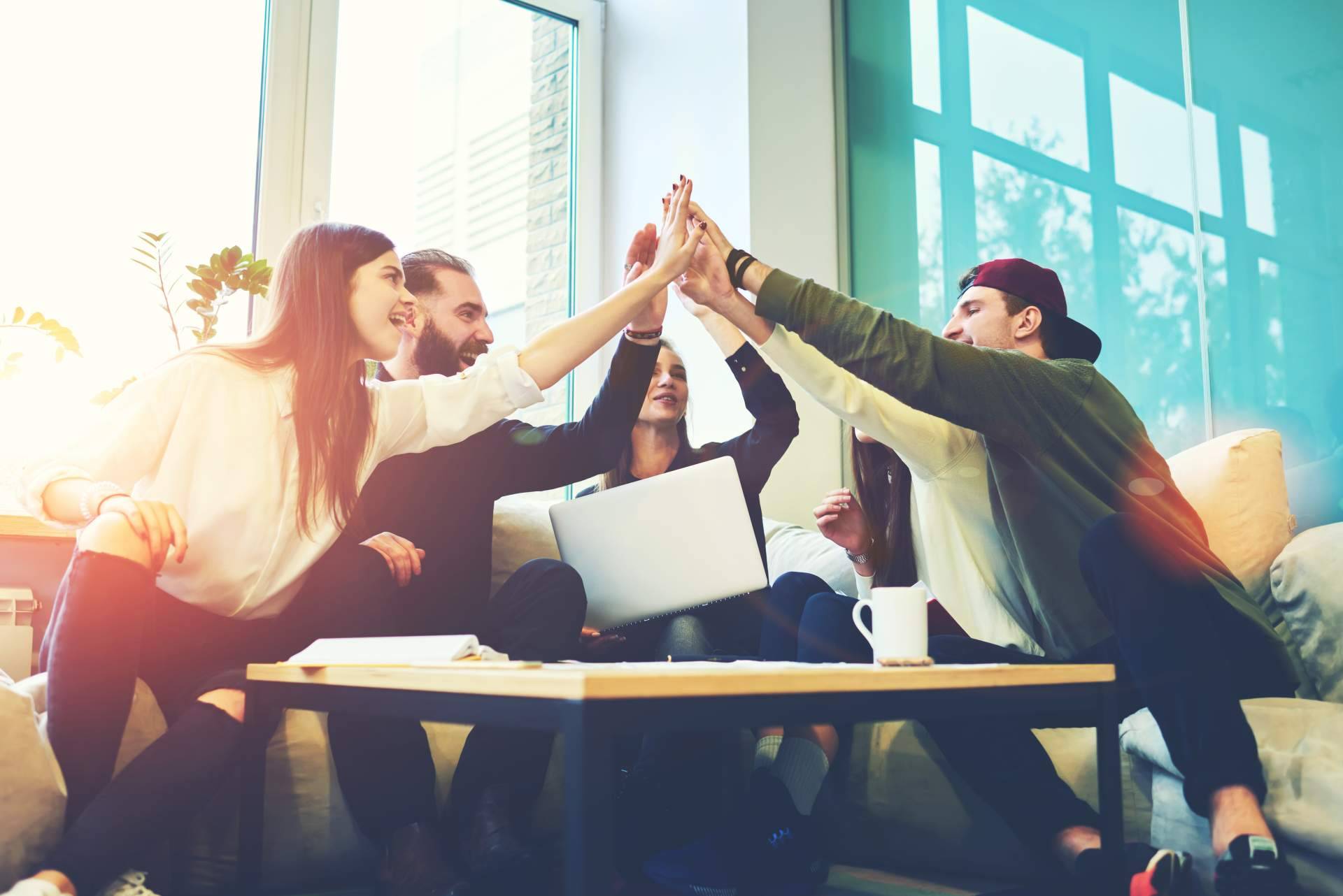 Helpers Speakers enumera las claves para mejorar la motivación en el trabajo