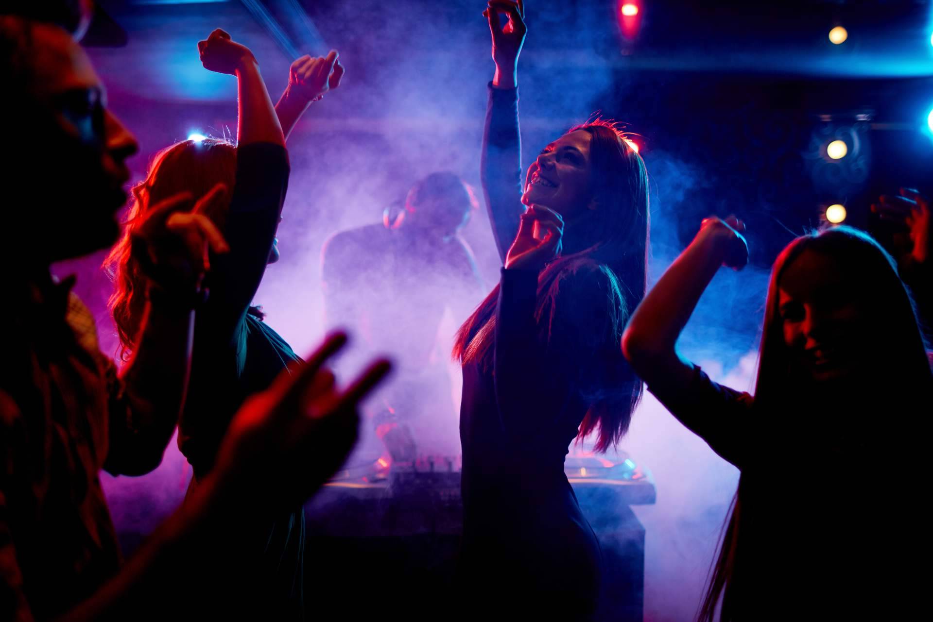 ¿Dónde encontrar las diferentes opciones de discotecas Salou? El portal Fiestas Salou