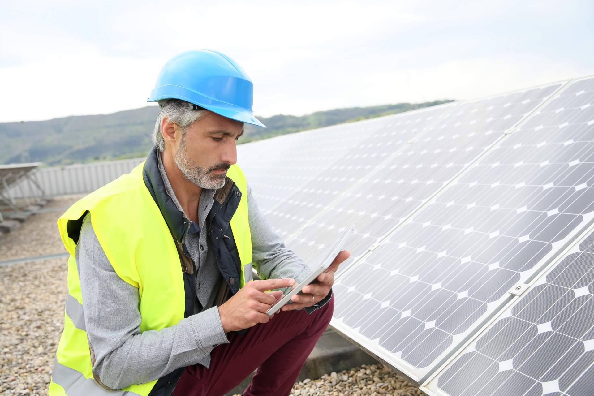 Soof, profesionales en instalación de placas solares