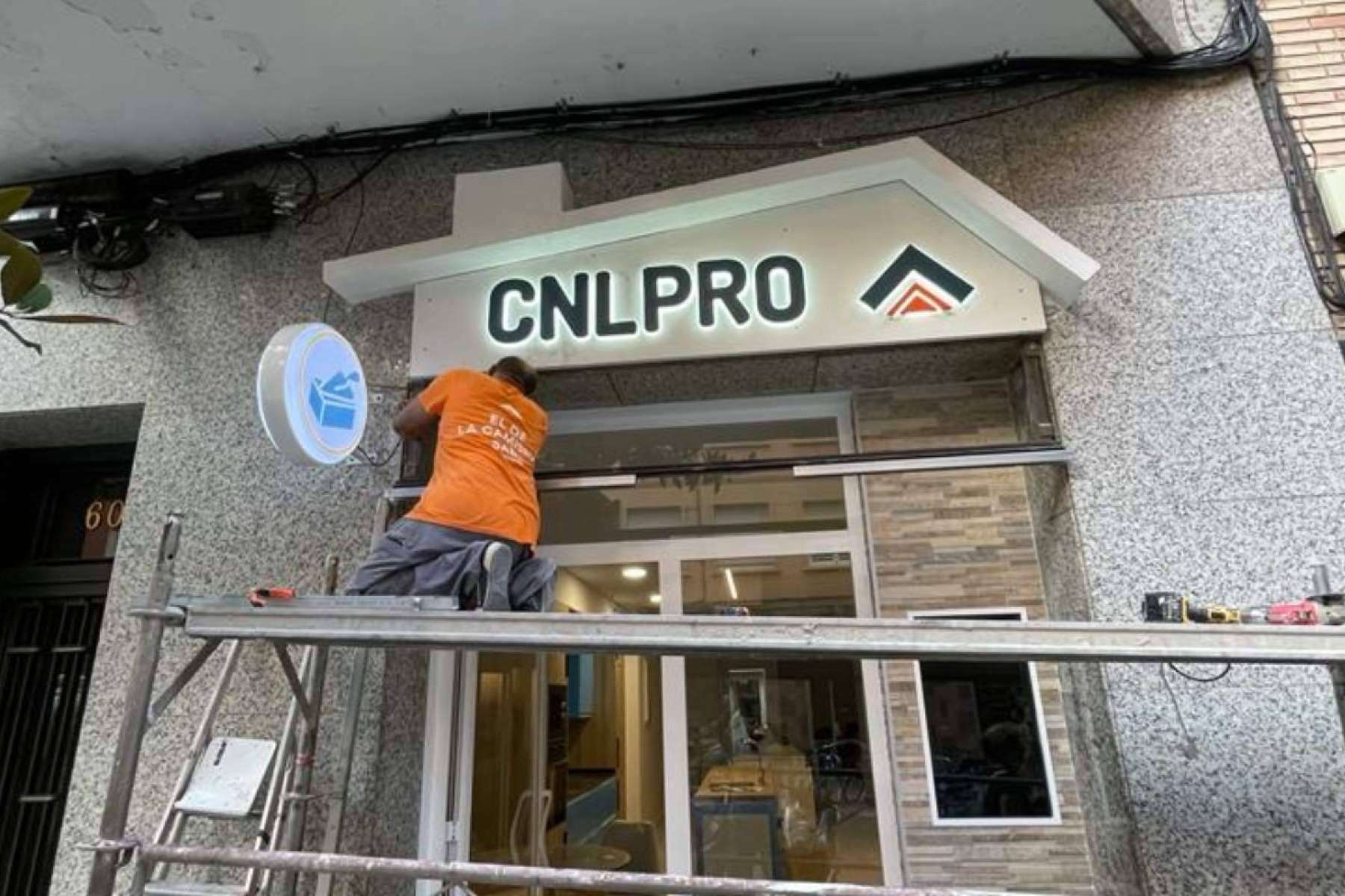CNLPRO Reformas ha anunciado una nueva apertura de un local en el barrio Sant Andreu, en Barcelona