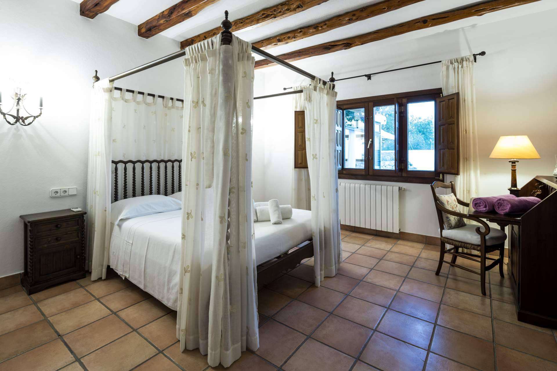 Ca Na Marta, casa vacacional con piscina para alquiler en Ibiza