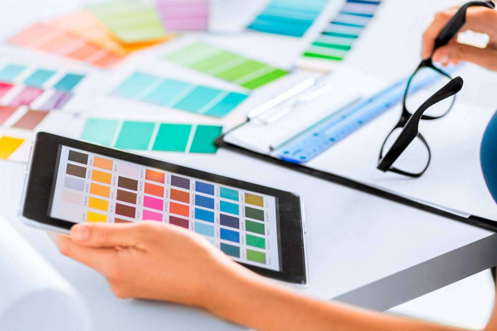 Dsign cuenta con profesionales en diseño gráfico y publicidad