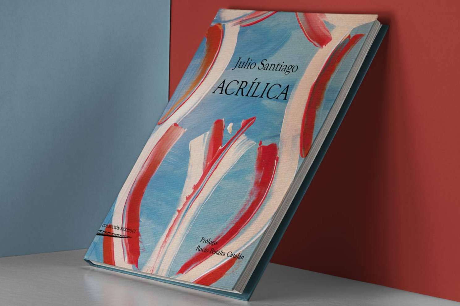 El poeta Julio Santiago juega con el color y la palabra en 'Acrílica'