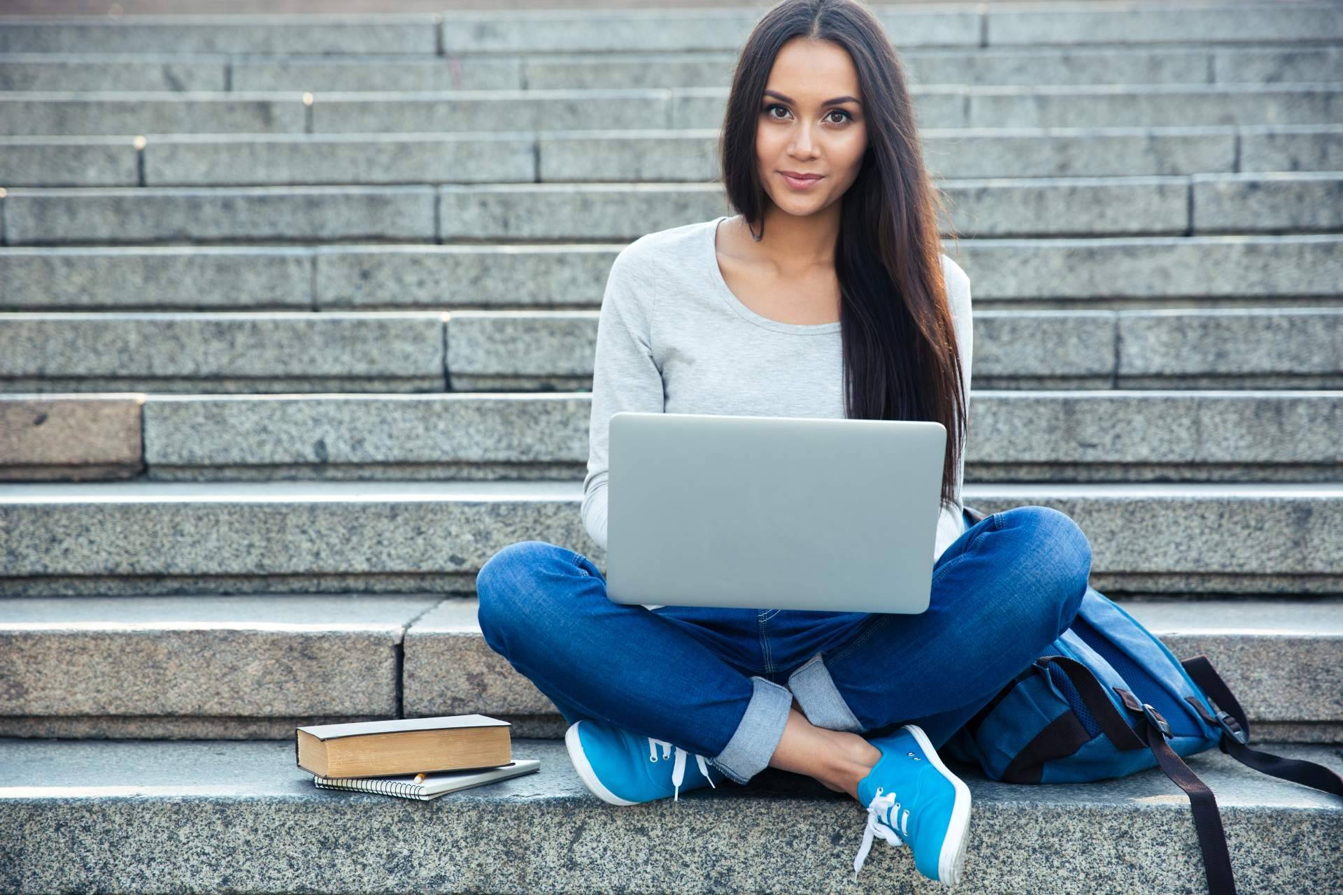 Miles de plazas y preparación asequible, por qué es el mejor momento para opositar