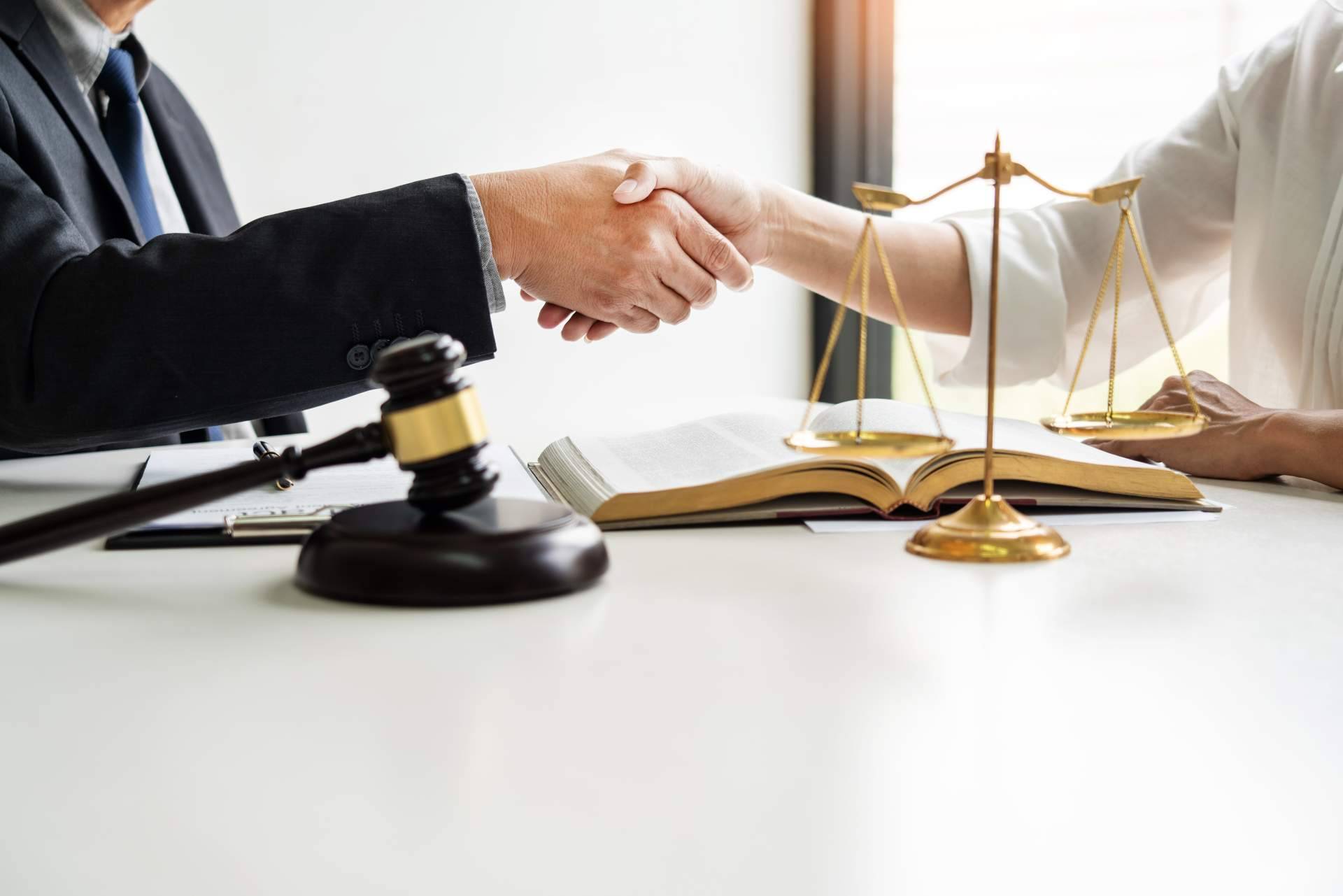 Los servicios que ofrece la plataforma Servicios Profesionales Online para despachos de abogados