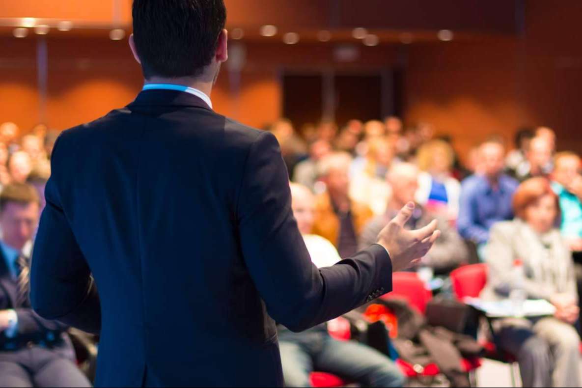Aumentar el valor profesional hablando bien en público