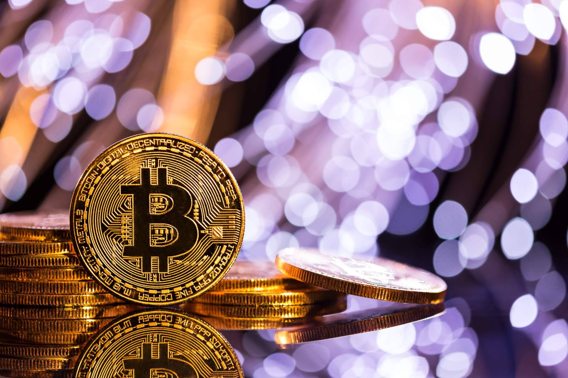 Adquirir criptomonedas de manera automática con bajas comisiones y OTC