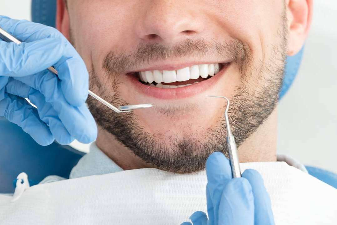 Con las carillas dentales, ¿qué problemas se pueden solucionar?